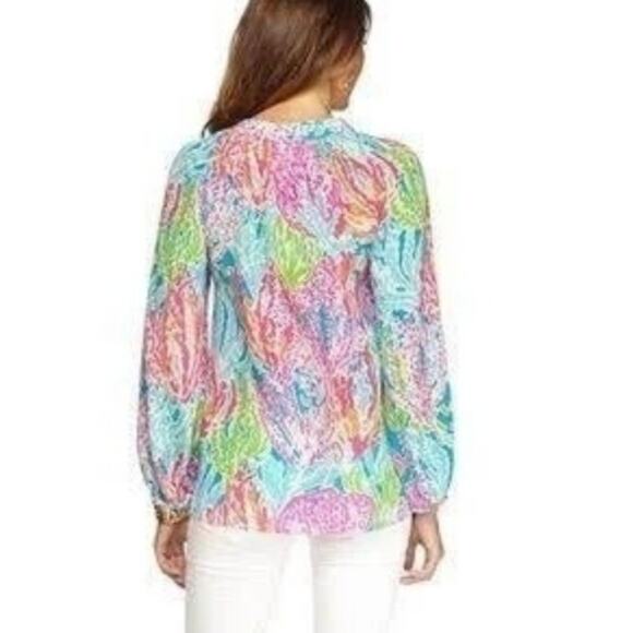 Lilly Pulitzer Elsa "Agua Let's Cha Cha" Holy Grail Silk Top - Picture 2 of 12